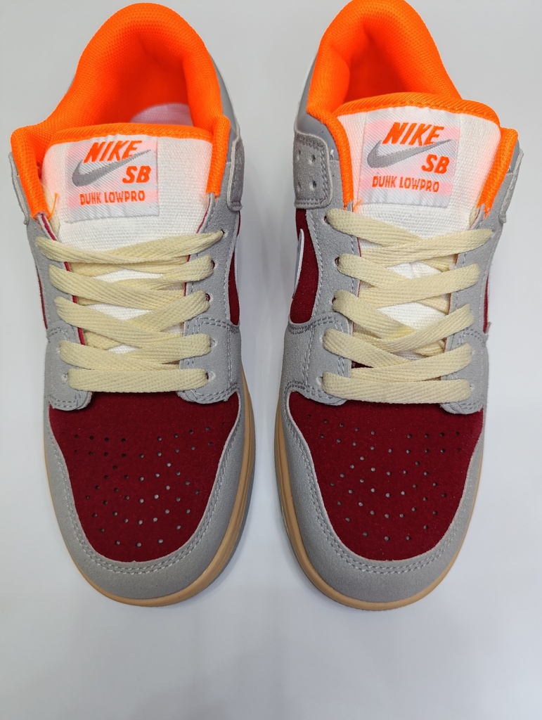 Nike SB - Red / Grey